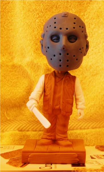 10929